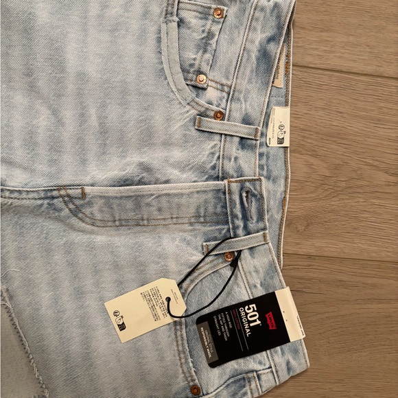 LEVI’S Premium Light Wash Jeans 501 Original High Rise Straight Leg - Picture 6 of 10